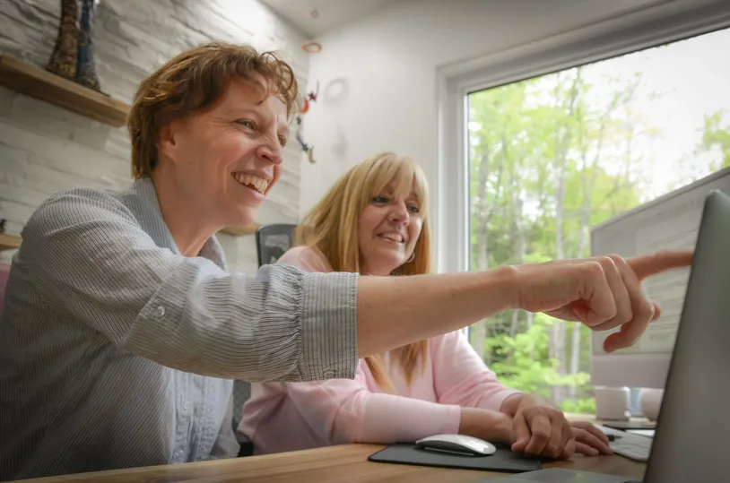 Lucie et Caroline, fondatrices du Pendule